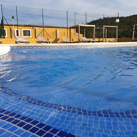 Complejo Rural Las Lomas De บิยาร์ ภายนอก รูปภาพ