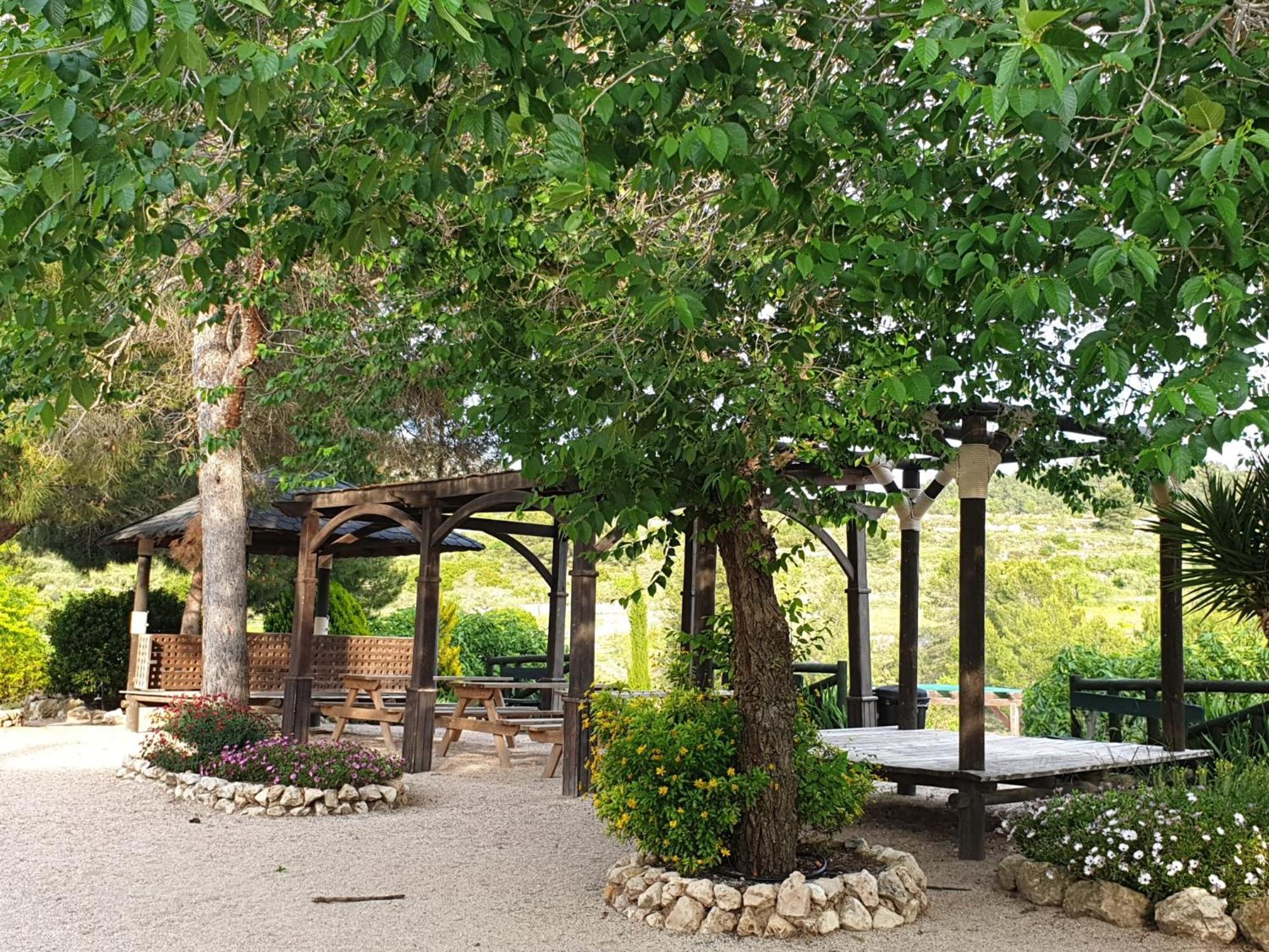 Complejo Rural Las Lomas De บิยาร์ ภายนอก รูปภาพ